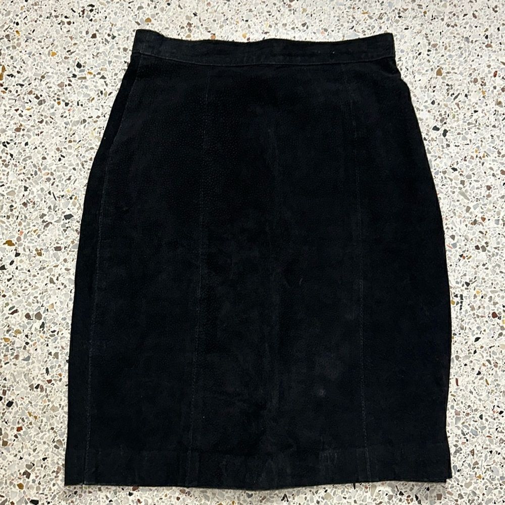 Forenza leather skirt vintage size 10 modern 4 black suede